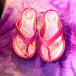 Size 39 pink flip flops